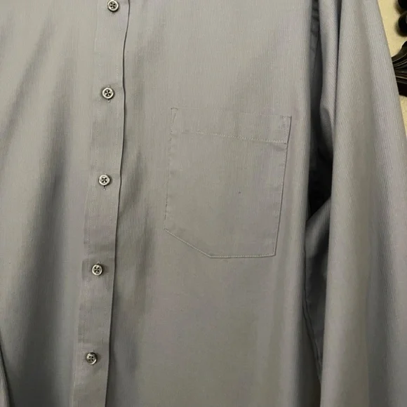Van Heusen Men's Regular Fit Dress Shirt Wrinkle Free 17-34/35 - Picture 5 of 10